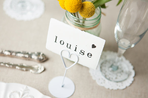 White Wire Heart Card Holder